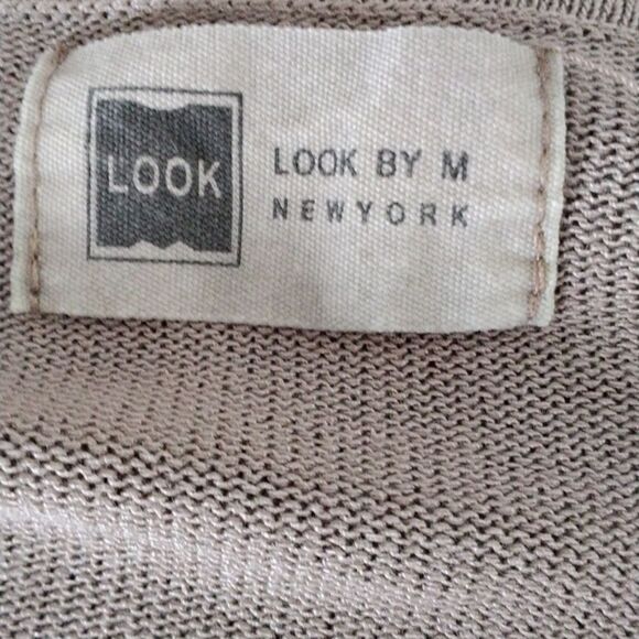 LOOK by M Sweater/Top With Pouch - Picture 6 of 9